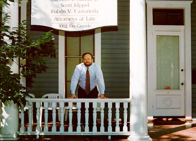 _graphic/Office.jpg (44835 bytes)